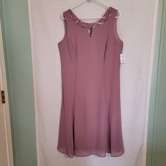 NWT Maya Brooke Tea Rose Sequined Lightweight 2 Piece Tank Dress & Jacket Sz 10 - Picture 8 of 15